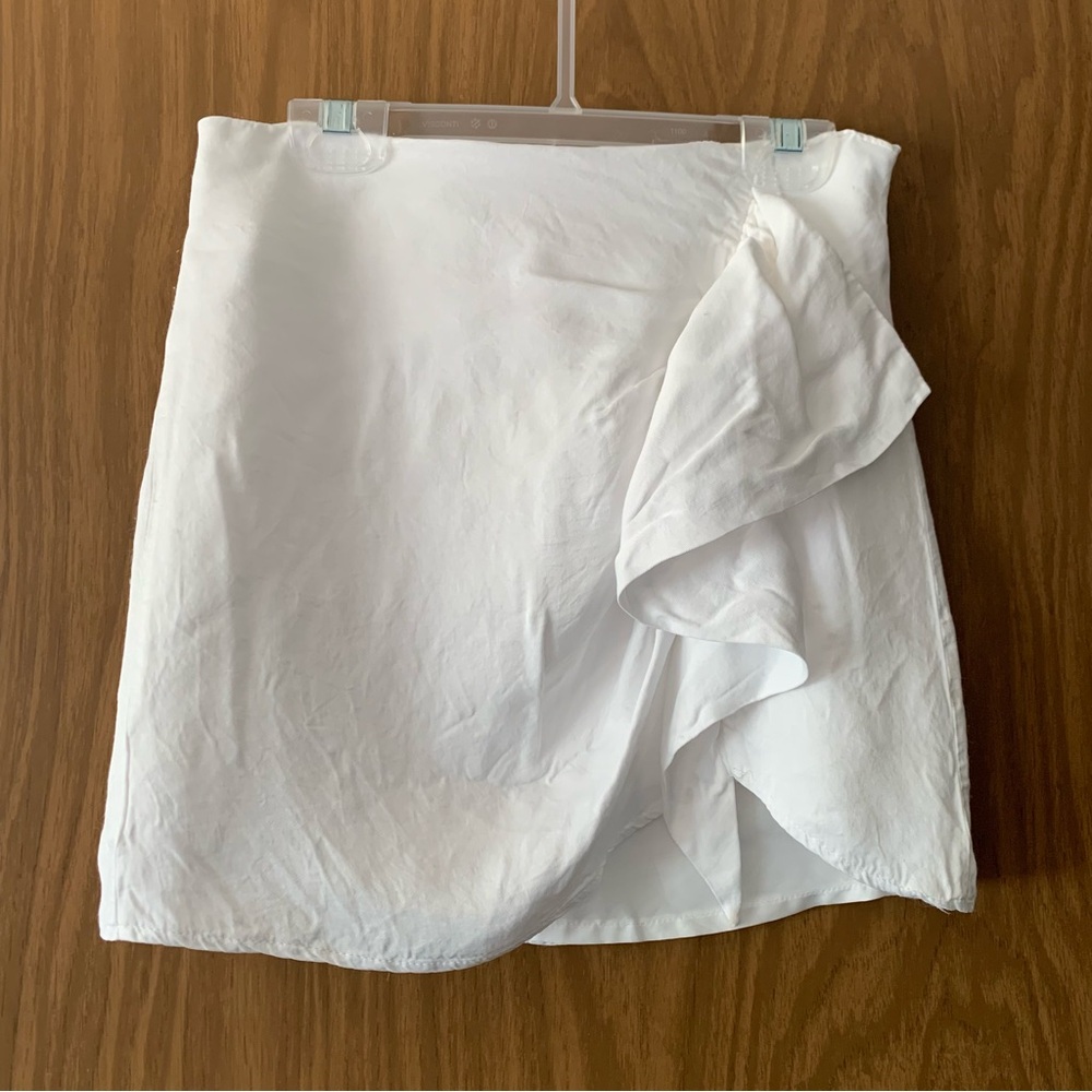 TOPSHOP White Mini Skirt